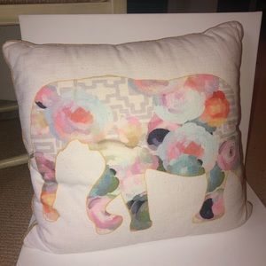 Anthropologie elephant pillows (2)